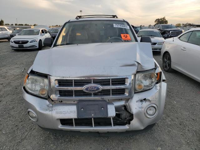 1FMCU0DG7AKA80245 - 2010 FORD ESCAPE XLT SILVER photo 5