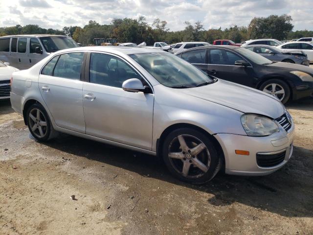 3VWRZ71K28M038499 - 2008 VOLKSWAGEN JETTA SE SILVER photo 4