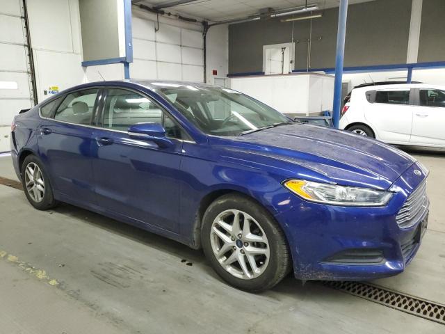 3FA6P0H76FR264961 - 2015 FORD FUSION SE BLUE photo 4