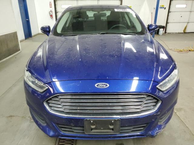 3FA6P0H76FR264961 - 2015 FORD FUSION SE BLUE photo 5