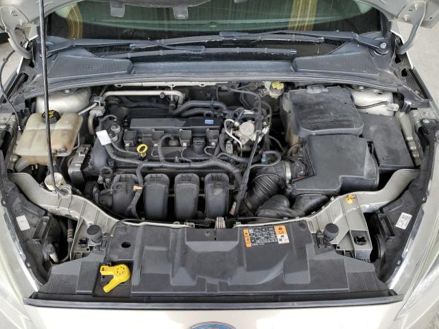 1FADP3K23GL352064 - 2016 FORD FOCUS SE CREAM photo 11