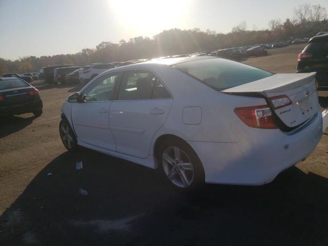 4T1BF1FKXDU643388 - 2013 TOYOTA CAMRY L WHITE photo 2