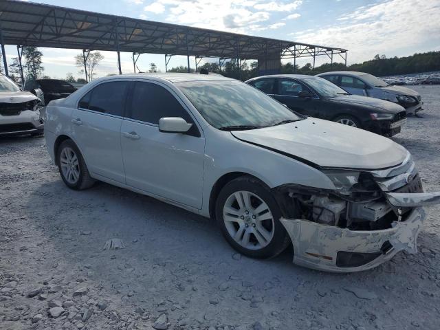 3FAHP0HAXBR166790 - 2011 FORD FUSION SE WHITE photo 4