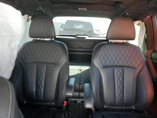 5UXCX6C09LLE35708 - 2020 BMW X7 M50I WHITE photo 10