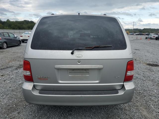 KNDUP132856712907 - 2005 KIA SEDONA EX SILVER photo 6