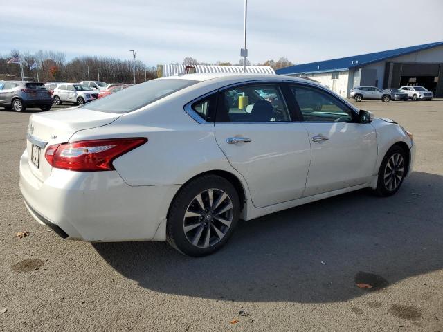 1N4AL3AP3HC108847 - 2017 NISSAN ALTIMA 2.5 WHITE photo 3