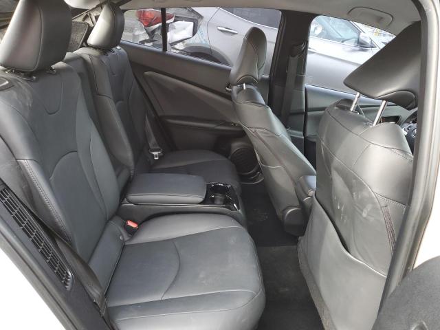 JTDKARFP9H3034298 - 2017 TOYOTA PRIUS PRIM 银色 照片 10