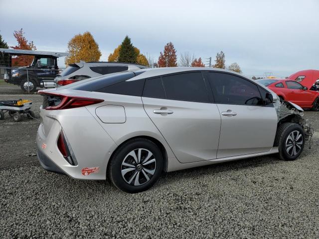 JTDKARFP9H3034298 - 2017 TOYOTA PRIUS PRIM 银色 照片 3