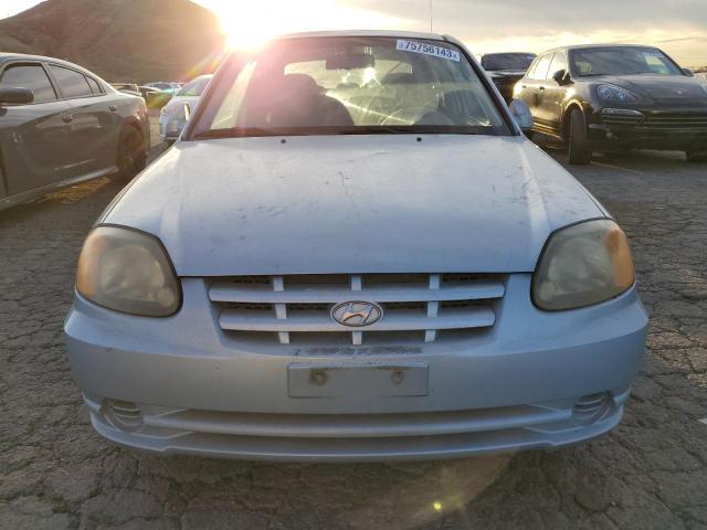 KMHCG35CX5U335386 - 2005 HYUNDAI ACCENT GS SILVER photo 5