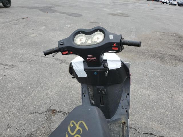 LFETCKPR4E1470174 - 2014 OTHER MOPED RED photo 5