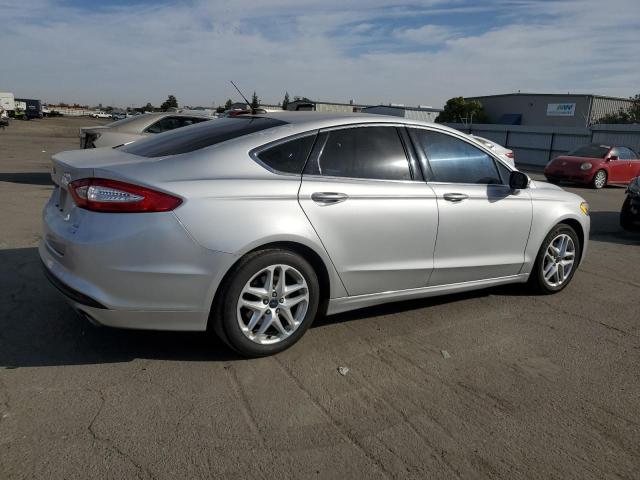 3FA6P0HD2GR331661 - 2016 FORD FUSION SE SILVER photo 3