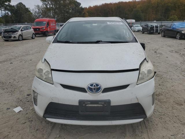 JTDKN3DUXE0363843 - 2014 TOYOTA PRIUS WHITE photo 5