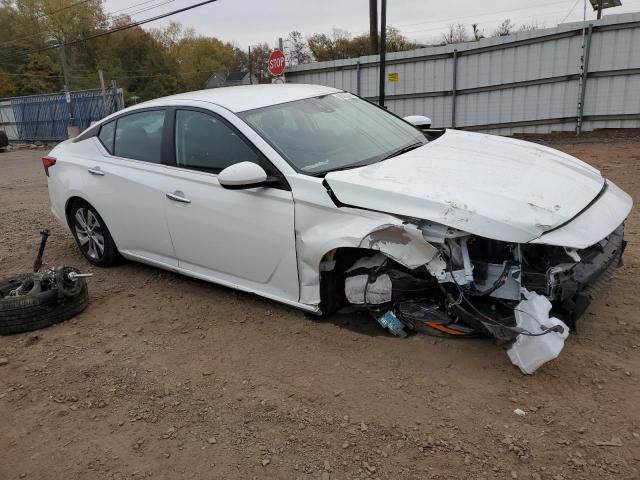 1N4BL4BV5PN360593 - 2023 NISSAN ALTIMA S WHITE photo 4