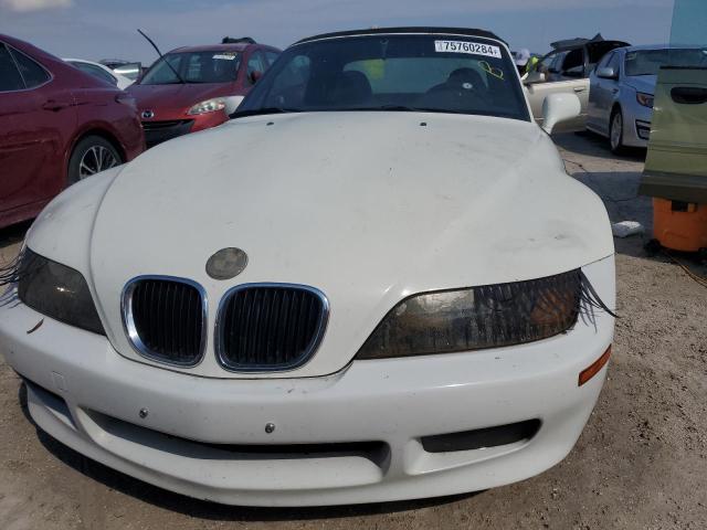 4USCH7329VLB80710 - 1997 BMW Z3 1.9 WHITE photo 5