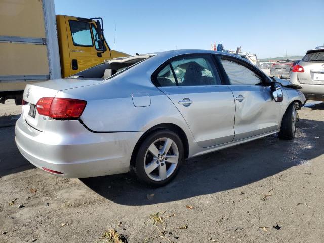 3VWLL7AJ4EM392194 - 2014 VOLKSWAGEN JETTA TDI SILVER photo 3