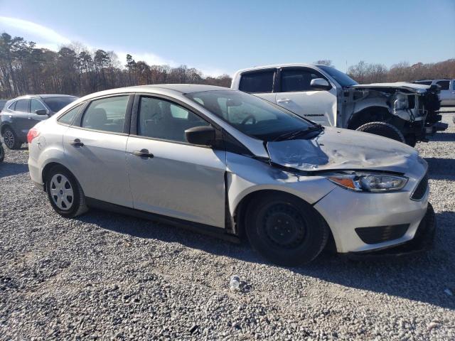 1FADP3E23GL323790 - 2016 FORD FOCUS S SILVER photo 4