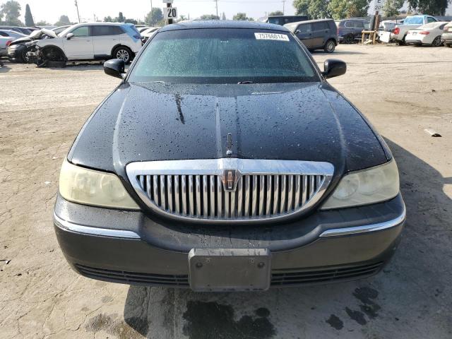1LNHM81W84Y664624 - 2004 LINCOLN TOWN CAR EXECUTIVE BLACK photo 5