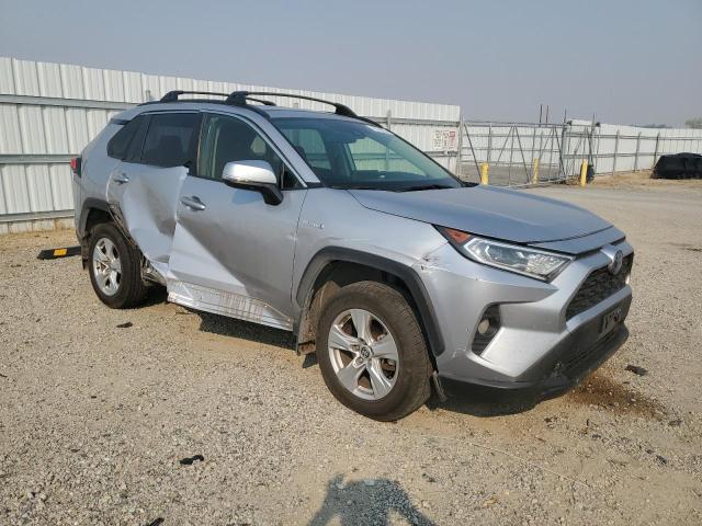 JTMRWRFV4MD117916 - 2021 TOYOTA RAV4 XLE SILVER photo 4