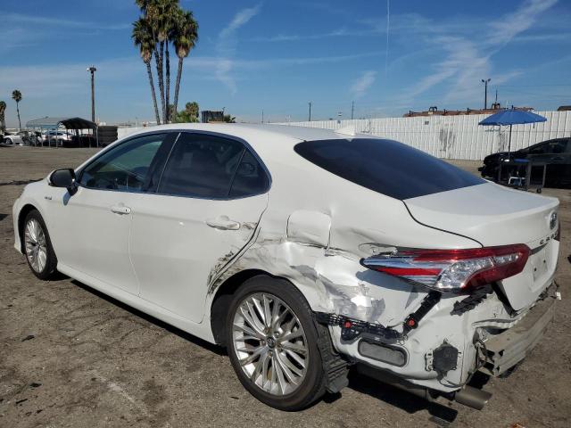 4T1B21HK0KU516414 - 2019 TOYOTA CAMRY HYBRID WHITE photo 2