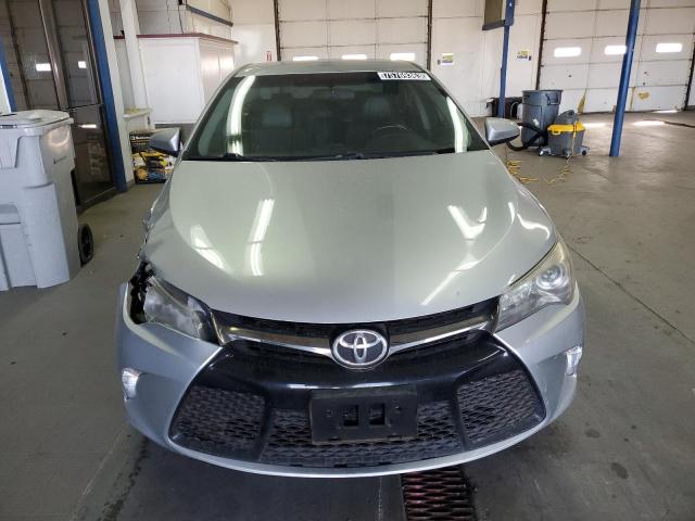 4T1BF1FK3HU404819 - 2017 TOYOTA CAMRY LE SILVER photo 5