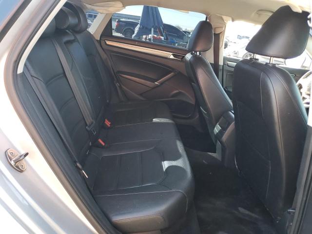 1VWDT7A35HC051382 - 2017 VOLKSWAGEN PASSAT R-LINE Արծաթագույն լուսանկար 10