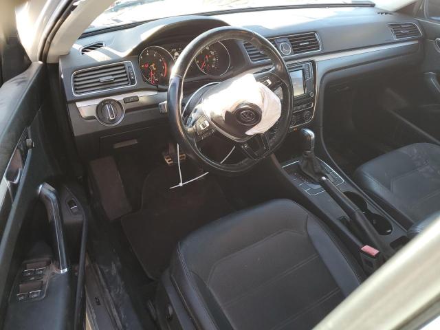 1VWDT7A35HC051382 - 2017 VOLKSWAGEN PASSAT R-LINE Արծաթագույն լուսանկար 8