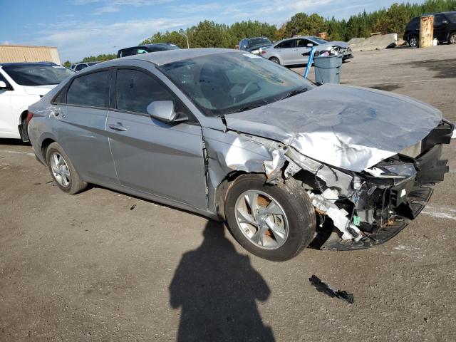 5NPLL4AG3NH084168 - 2022 HYUNDAI ELANTRA SE SILVER photo 4