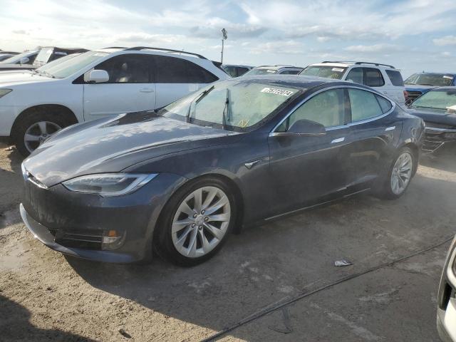 5YJSA1E21JF274767 - 2018 TESLA MODEL S GRAY photo 1