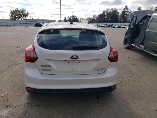 1FADP3N26EL168813 - 2014 FORD FOCUS TITANIUM WHITE photo 6