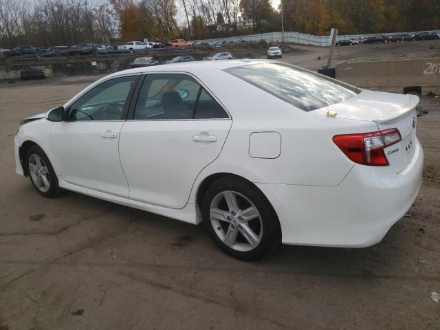 4T1BF1FK5CU526204 - 2012 TOYOTA CAMRY BASE WHITE photo 2