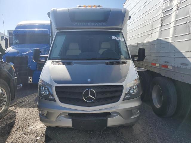 WDAPF4CC8F9613839 - 2015 MERCEDES-BENZ SPRINTER 3500 TWO TONE photo 9