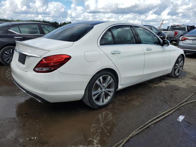 WDDWF4JB7GR147279 - 2016 MERCEDES-BENZ C 300 WHITE photo 3