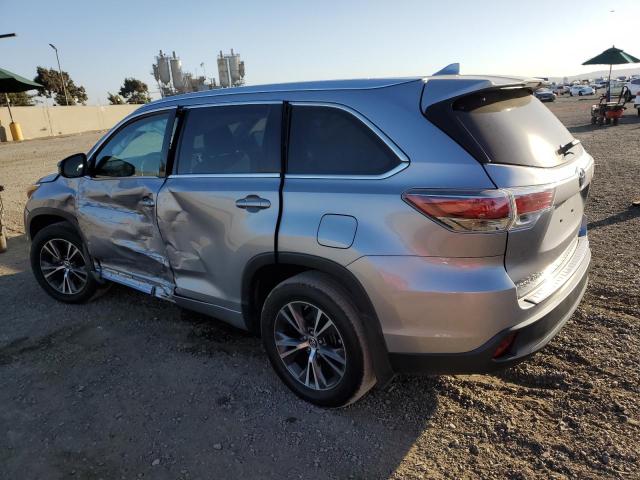 5TDKKRFHXGS506169 - 2016 TOYOTA HIGHLANDER XLE SILVER photo 2