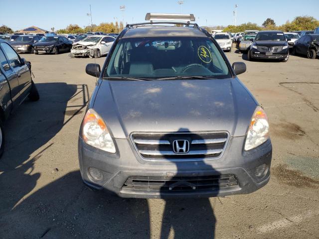 JHLRD78586C052264 - 2006 HONDA CR-V LX SILVER photo 5