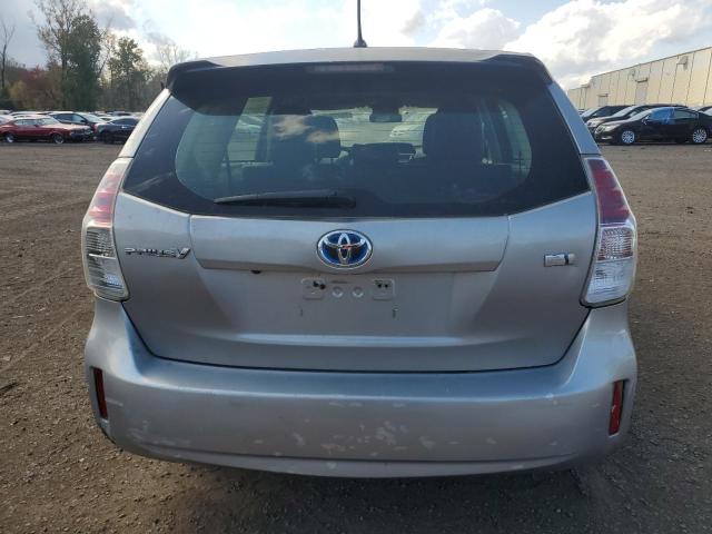 JTDZN3EUXGJ044484 - 2016 TOYOTA PRIUS V SILVER photo 6