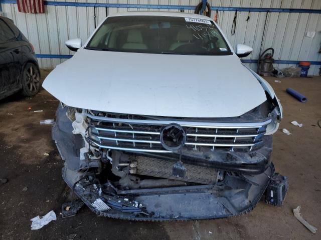 1VWBT7A36GC043930 - 2016 VOLKSWAGEN PASSAT SE WHITE photo 5