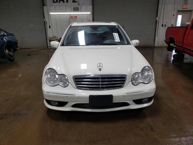 WDBRF52H17F929254 - 2007 MERCEDES-BENZ C 230 WHITE photo 5