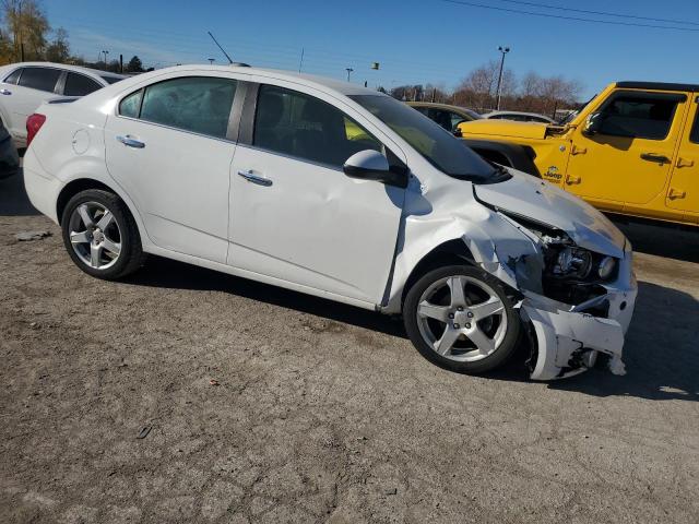 1G1JE5SB9F4206994 - 2015 CHEVROLET SONIC LTZ WHITE photo 4