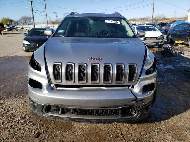 1C4PJMCB0GW247235 - 2016 JEEP CHEROKEE LATITUDE GRAY photo 5