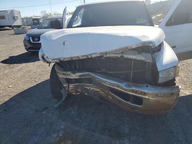 1B7HC16X31S270138 - 2001 DODGE RAM 1500 C WHITE photo 11