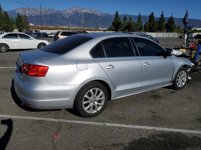 3VWDP7AJXDM442667 - 2013 VOLKSWAGEN JETTA SE SILVER photo 3