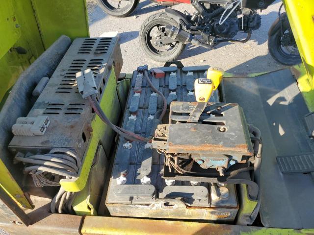 TM145544GEF4800 - 1983 FORK LIFT GREEN photo 7