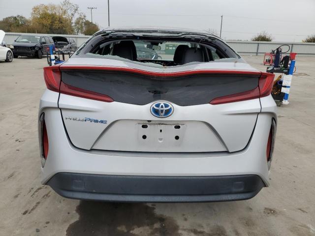 JTDKARFP6H3004613 - 2017 TOYOTA PRIUS PRIM 银色 照片 6