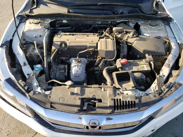 1HGCR2F33HA002638 - 2017 HONDA ACCORD LX WHITE photo 11