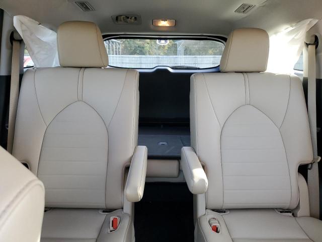 5TDGZRAH8MS528482 - 2021 TOYOTA HIGHLANDER XLE WHITE photo 10