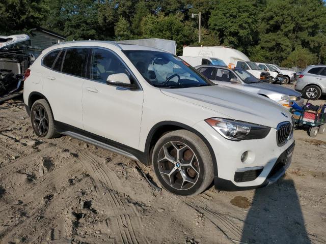 WBXHT3C35J5L30886 - 2018 BMW X1 XDRIVE28I WHITE photo 4