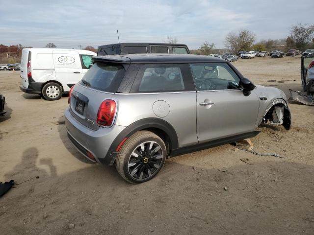 WMW13DJ01P2T81340 - 2023 MINI COOPER SE SILVER photo 3