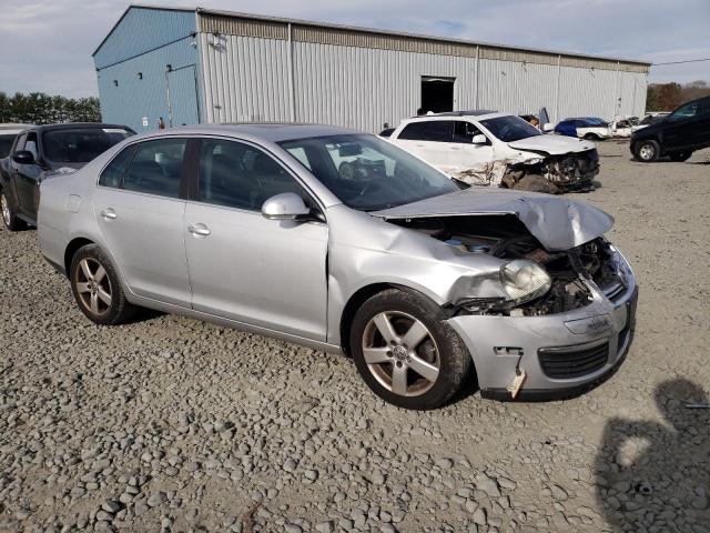 3VWRZ71K88M080885 - 2008 VOLKSWAGEN JETTA SE SILVER photo 4