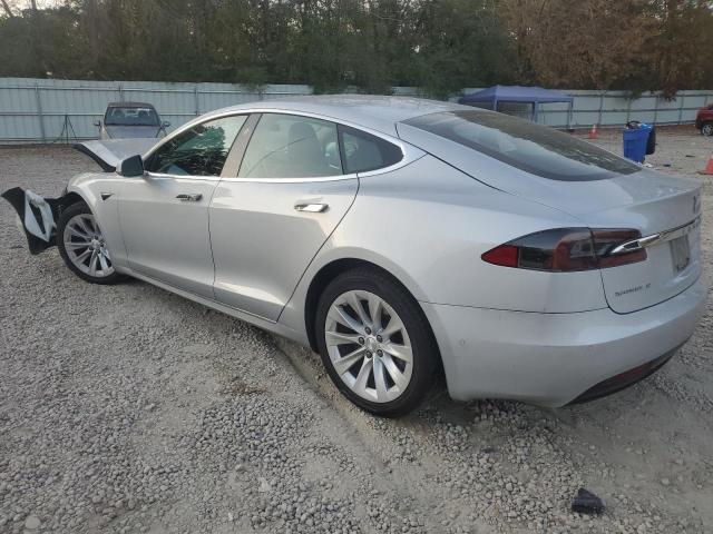 5YJSA1E18HF177115 - 2017 TESLA MODEL S Արծաթագույն լուսանկար 2