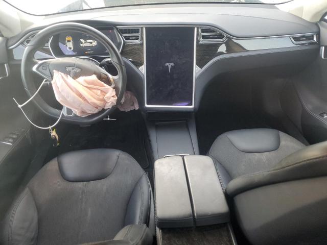 5YJSA1E18HF177115 - 2017 TESLA MODEL S Արծաթագույն լուսանկար 8